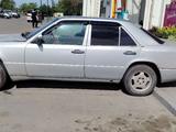 Mercedes-Benz E 300 1990 годаүшін900 000 тг. в Астана