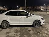 Volkswagen Polo 2014 годаfor2 600 000 тг. в Атырау – фото 3