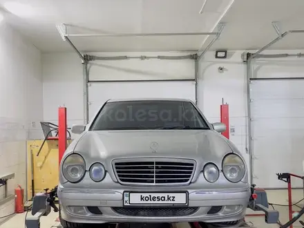 Mercedes-Benz E 320 2001 года за 6 200 000 тг. в Актау – фото 5