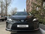 Toyota Camry 2023 года за 16 900 000 тг. в Астана – фото 3