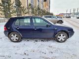 Volkswagen Golf 2002 годаүшін2 900 000 тг. в Астана