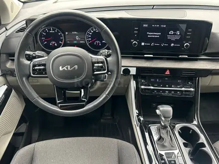 Kia Carnival 2023 года за 17 290 000 тг. в Алматы – фото 17