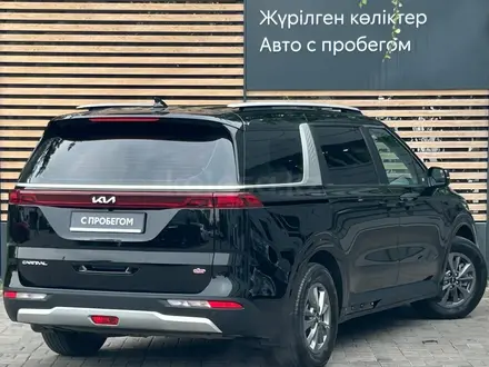 Kia Carnival 2023 года за 17 290 000 тг. в Алматы – фото 6