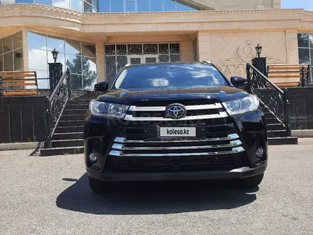 Toyota Highlander 2019 года за 19 000 000 тг. в Шымкент – фото 2