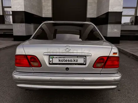 Mercedes-Benz E 55 AMG 1996 года за 3 300 000 тг. в Алматы – фото 7
