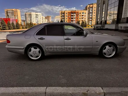 Mercedes-Benz E 55 AMG 1996 года за 3 300 000 тг. в Алматы – фото 9