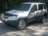Chevrolet Niva 2012 года за 2 800 000 тг. в Семей – фото 2