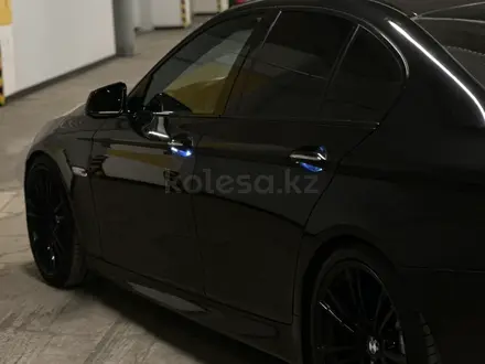 BMW 550 2012 года за 14 300 000 тг. в Алматы – фото 31