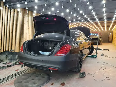 Комплект обвеса AMG S63 дорестайл для W222 S Class Mercedes Benz за 500 000 тг. в Алматы – фото 2