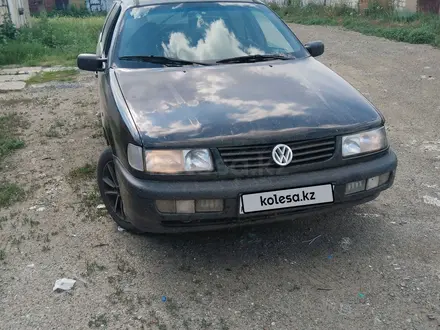 Volkswagen Passat 1995 годаүшін1 800 000 тг. в Актобе – фото 2