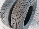 235.65.R17-пара Kumho Asymmetric iZen RV за 35 000 тг. в Алматы – фото 2