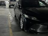 Toyota Camry 2019 года за 14 500 000 тг. в Астана – фото 5