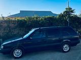 Volkswagen Passat 1993 года за 1 500 000 тг. в Актау – фото 4