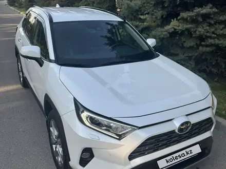 Toyota RAV4 2020 года за 18 500 000 тг. в Алматы – фото 21