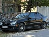 Mercedes-Benz C 320 2004 года за 4 500 000 тг. в Шымкент