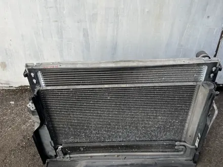 Радиатор и радиатор кондиционера E65 за 15 000 тг. в Алматы – фото 20