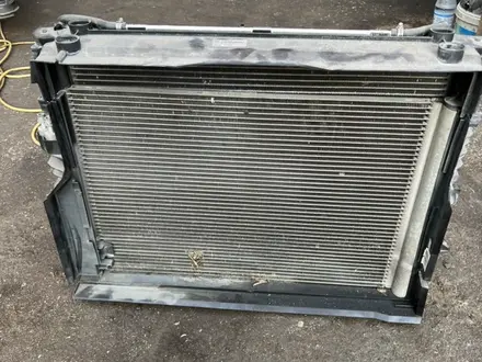 Радиатор и радиатор кондиционера E65 за 15 000 тг. в Алматы – фото 8