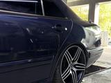 Mercedes-Benz E 320 1997 года за 2 000 000 тг. в Шымкент