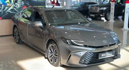 Toyota Camry Luxe 2025 годаүшін23 190 000 тг. в Алматы – фото 3