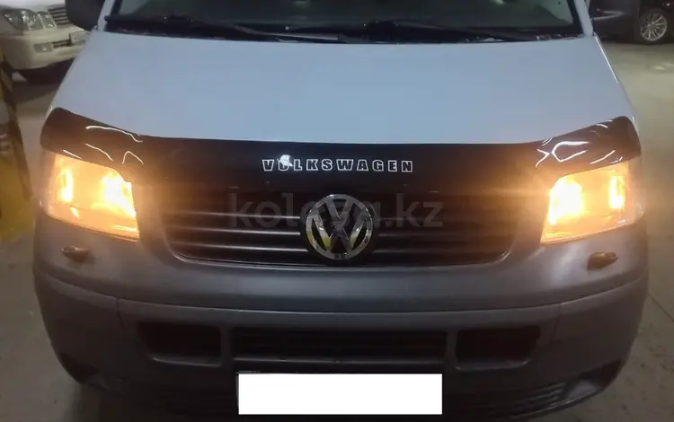 Volkswagen Transporter 2005 года за 7 300 000 тг. в Астана