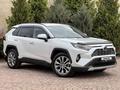 Toyota RAV4 2021 года за 21 000 000 тг. в Алматы