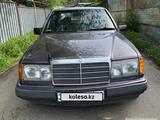 Mercedes-Benz E 260 1993 годаүшін1 350 000 тг. в Алматы – фото 2