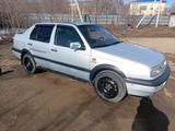 Volkswagen Vento 1993 годаүшін1 300 000 тг. в Актобе – фото 3