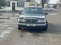 Mercedes-Benz E 200 1995 годаfor2 800 000 тг. в Алматы