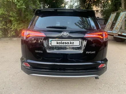 Toyota RAV4 2019 года за 12 200 000 тг. в Алматы – фото 4