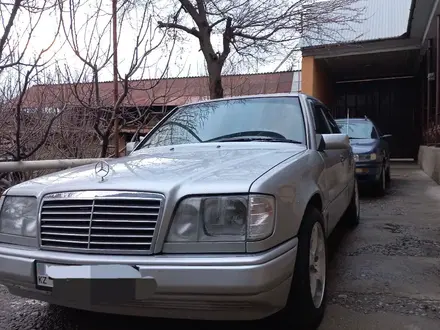 Mercedes-Benz E 280 1994 года за 2 900 000 тг. в Аксукент – фото 2