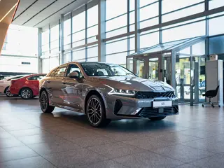 Kia K5 Premium