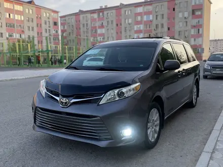 Toyota Sienna 2015 года за 7 900 000 тг. в Актау – фото 2