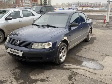 Volkswagen Passat 1998 года за 1 500 000 тг. в Астана – фото 2