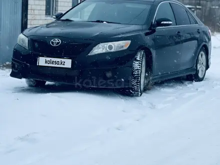 Toyota Camry 2011 года за 6 475 000 тг. в Актобе