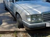 Mercedes-Benz E 230 1992 годаfor1 400 000 тг. в Талдыкорган – фото 3