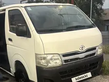 Toyota HiAce, 2011