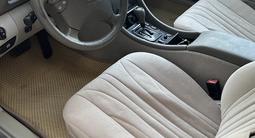 Mercedes-Benz CLK 320 2000 года за 5 400 000 тг. в Атырау – фото 5