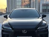 Lexus RX 500h 2025 годаfor47 500 000 тг. в Петропавловск – фото 3