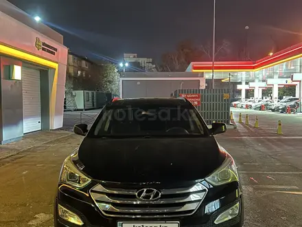 Hyundai Santa Fe 2015 года за 9 800 000 тг. в Алматы