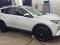 Toyota RAV4 2018 года за 12 500 000 тг. в Шымкент