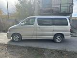 Toyota HiAce Regius 2001 годаүшін6 000 000 тг. в Семей – фото 4