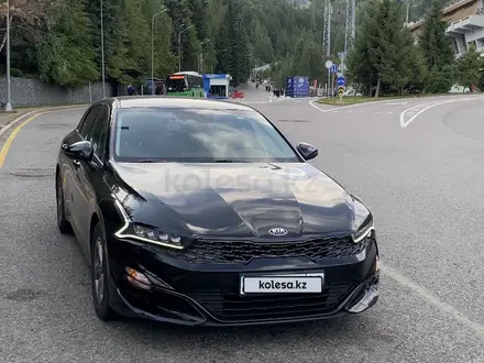 Kia K5 2021 года за 9 300 000 тг. в Алматы – фото 3