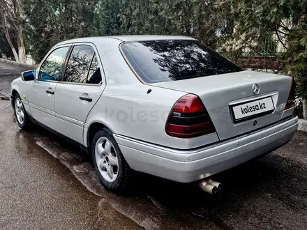 Mercedes-Benz C 280 1995 года за 1 200 000 тг. в Алматы – фото 3