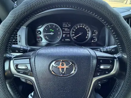 Toyota Land Cruiser 2020 года за 41 900 000 тг. в Алматы – фото 26