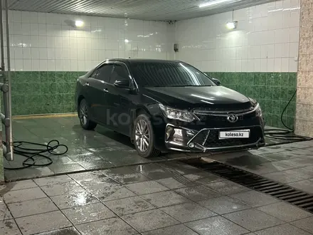 Toyota Camry 2017 года за 15 500 000 тг. в Астана – фото 10