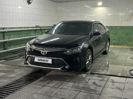 Toyota Camry 2017 года за 15 500 000 тг. в Астана – фото 9