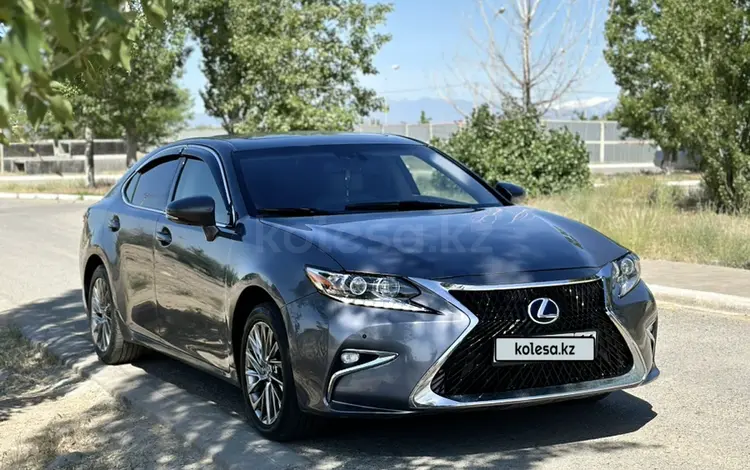 Lexus ES 300h 2013 года за 11 500 000 тг. в Алматы