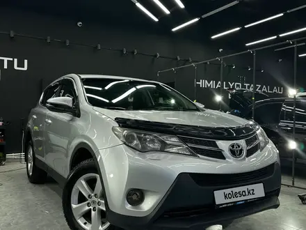 Toyota RAV4 2014 года за 9 000 000 тг. в Караганда