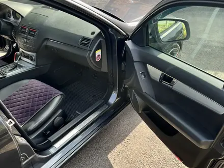 Mercedes-Benz C 230 2008 года за 6 500 000 тг. в Алматы – фото 14