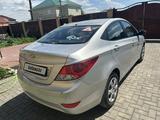 Hyundai Solaris 2013 года за 5 000 000 тг. в Актобе – фото 2